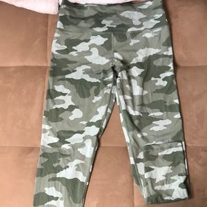Aerie camo workout pants